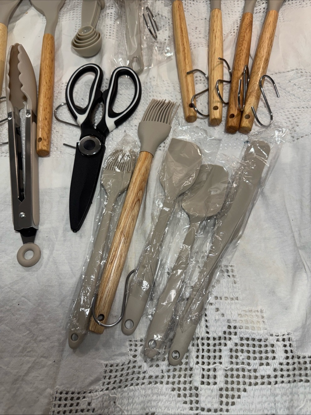 Neutral Beige Silicone & Wood Kitchen Utensil Set with Holder - 36 Piece - Picture 5 of 5
